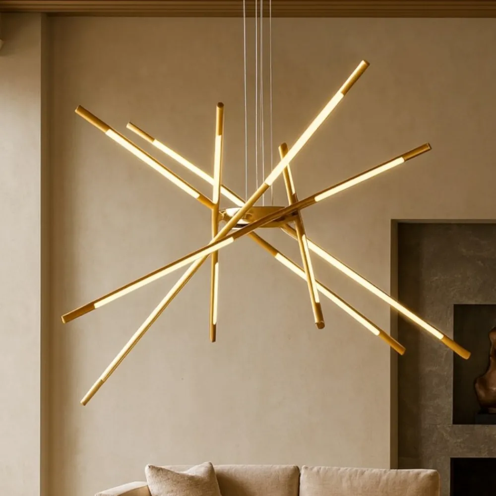 Lampadari Moderni-Selezionato da Mazzolaluce Lampadario design moderno oro bacchette led per soggiorno