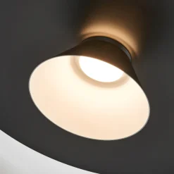 Lampadari Cucina-Selezionato da Mazzolaluce Lampadario design nero per tavolo da pranzo cucina moderna