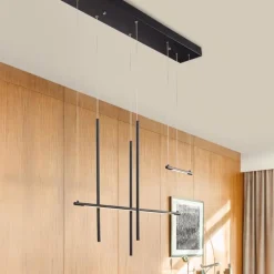 Lampadari Moderni-Selezionato da Mazzolaluce Lampadario design nero per tavolo soggiorno moderno