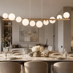 Lampadari Moderni-Selezionato da Mazzolaluce Lampadario design oro moderno sfere vetro bianco per soggiorno
