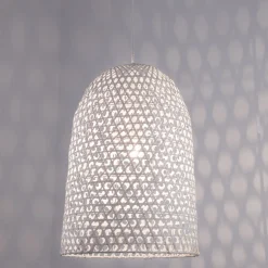 Lampadario Camera Da Letto-Selezionato da Mazzolaluce Lampadario di rattan bianco cupola per camera da letto