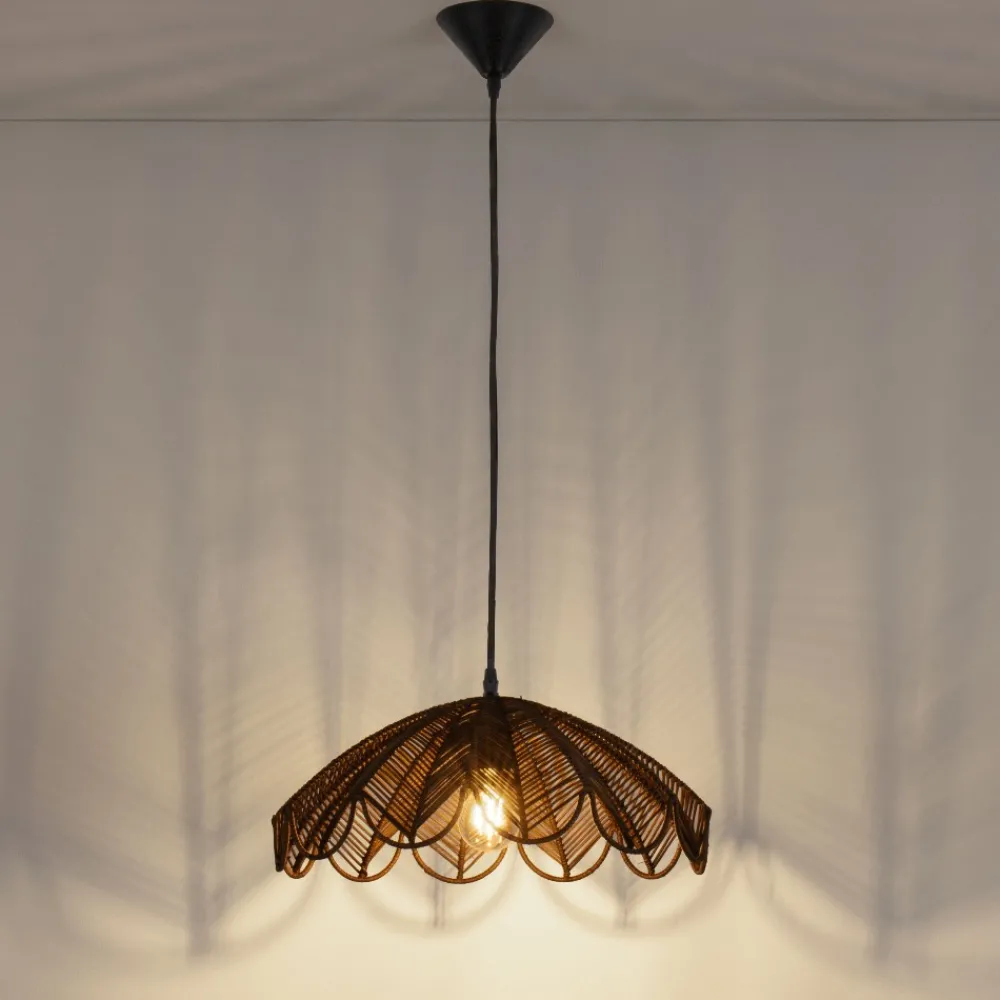 Lampadari Cucina-Selezionato da Mazzolaluce Lampadario di rattan marrone intrecciato per cucina
