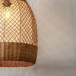 Lampadari Moderni-Selezionato da Mazzolaluce Lampadario di rattan miele intrecciato per sala da pranzo