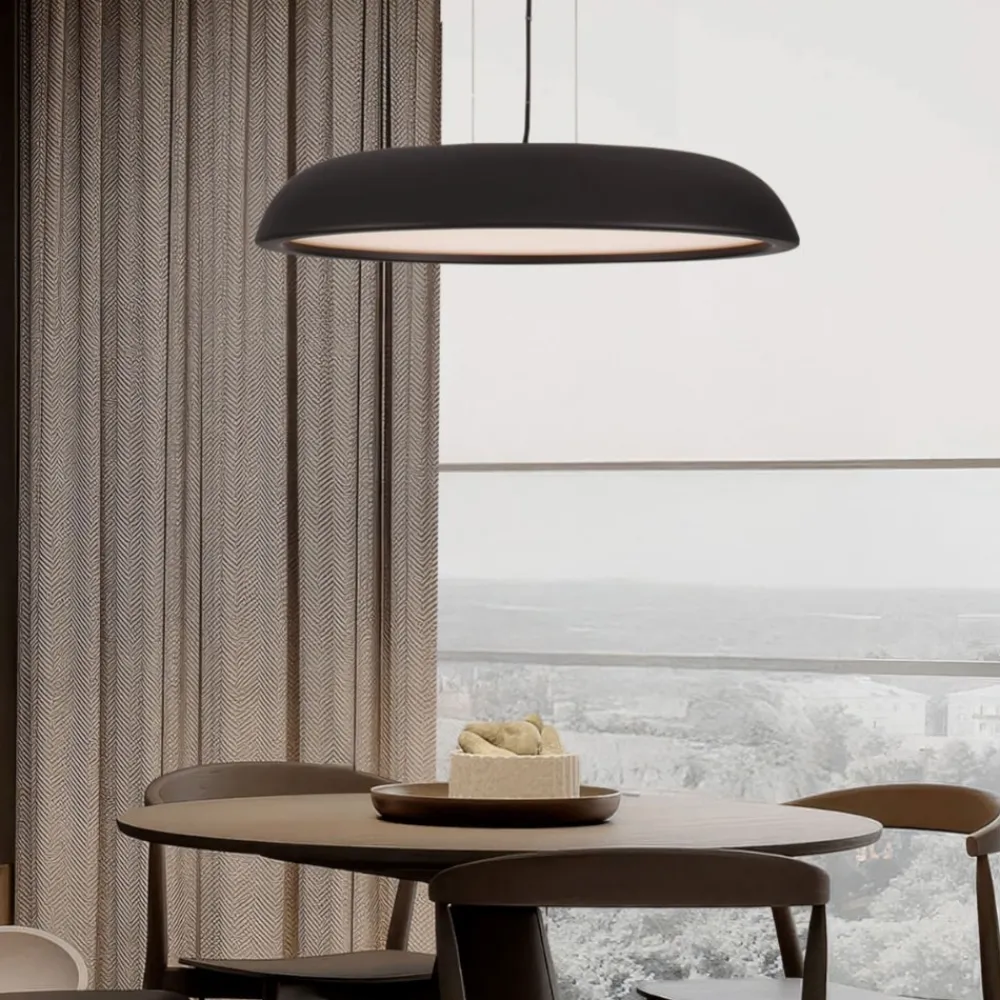 Lampadari Cucina-Selezionato da Mazzolaluce Lampadario disco nero a sospensione led 44w 3000k per sala da pranzo