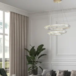 Lampadari Moderni-Selezionato da Mazzolaluce Lampadario elegante moderno di cristallo per salone