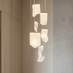 Lampadari Moderni-Selezionato da Mazzolaluce Lampadario elegante vele oro per soggiorno moderno