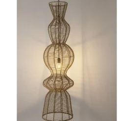Lampadari Moderni-Selezionato da Mazzolaluce Lampadario in rattan marrone per soggiorno