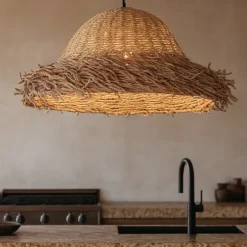 Lampadari Cucina-Selezionato da Mazzolaluce Lampadario in rattan per cucina cupola alga marina