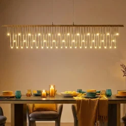 Lampadari Moderni-Selezionato da Mazzolaluce Lampadario led design moderno oro per salotto
