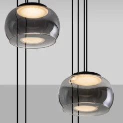 Lampadari Moderni-Selezionato da Mazzolaluce Lampadario led nero per soggiorno vetri fume moderno