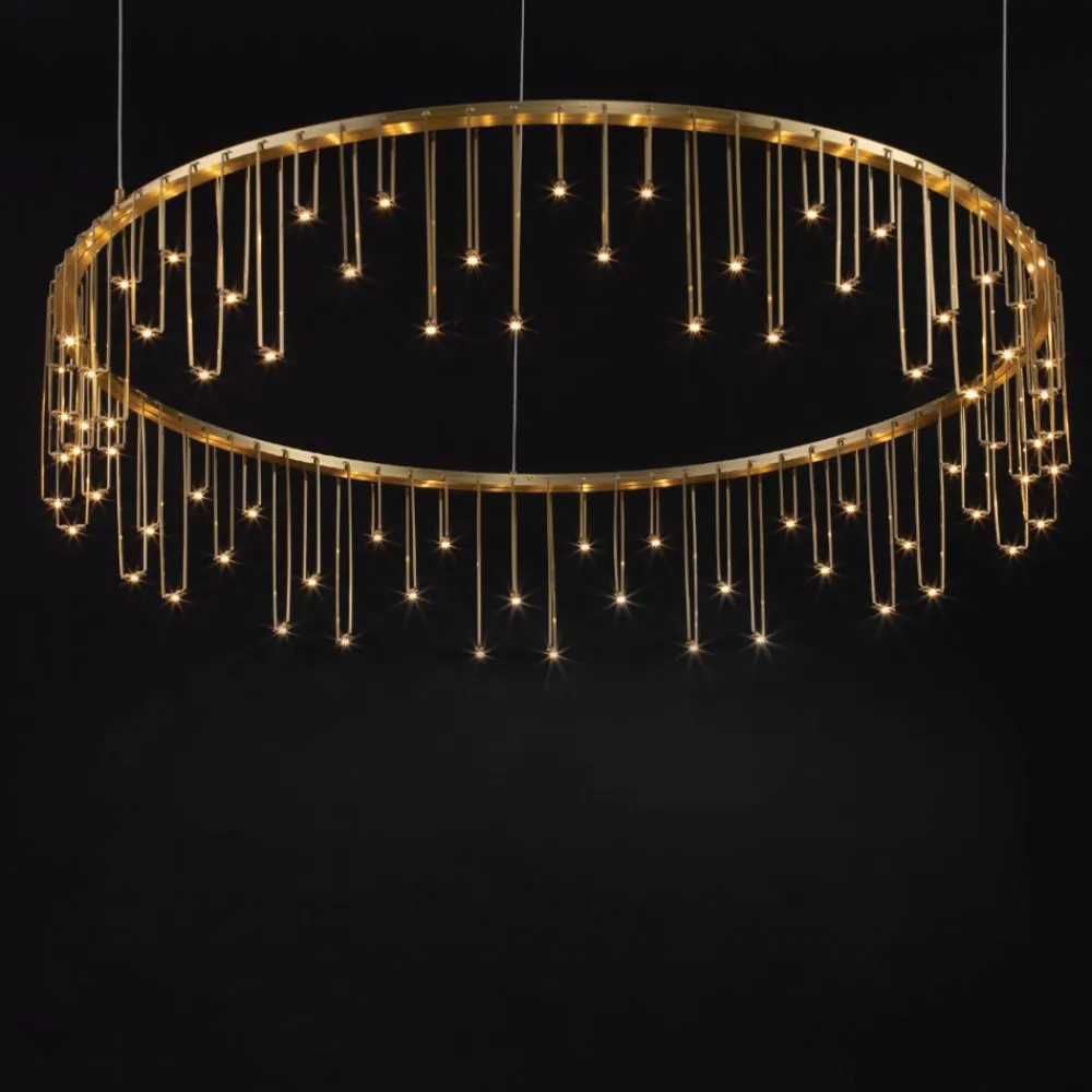 Lampadari Moderni-Selezionato da Mazzolaluce Lampadario led per salotto design moderno oro ramato