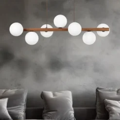 Lampadari Moderni-Selezionato da Mazzolaluce Lampadario legno noce per soggiorno moderno