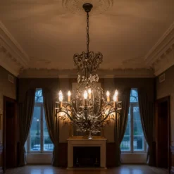 Lampadari Moderni-Selezionato da Mazzolaluce Lampadario mechini ferro battuto swarovski per salone fp