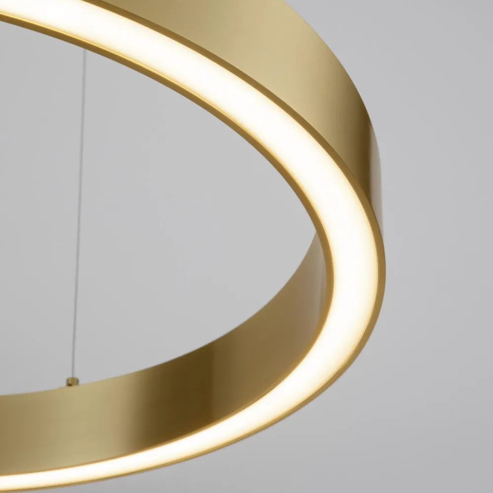 Lampadari Moderni-Selezionato da Mazzolaluce Lampadario moderno ad anello oro led 3000k dimmerabile