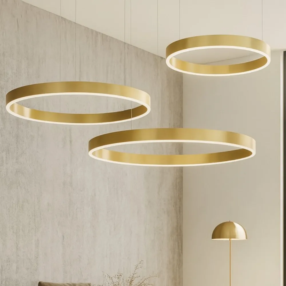 Lampadari Moderni-Selezionato da Mazzolaluce Lampadario moderno 3 anelli oro led 140w 2700k a 6000k