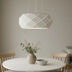 Lampadari Moderni-Selezionato da Mazzolaluce Lampadario moderno bianco design per soggiorno