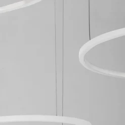 Lampadari Moderni-Selezionato da Mazzolaluce Lampadario moderno bianco per salotto tre anelli led 3000k dimmerabile