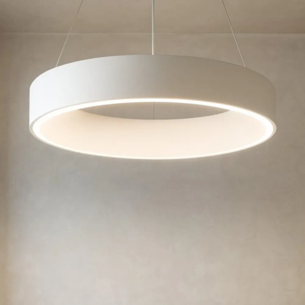 Lampadari Moderni-Selezionato da Mazzolaluce Lampadario moderno cerchio bianco led 4000k per soggiorno