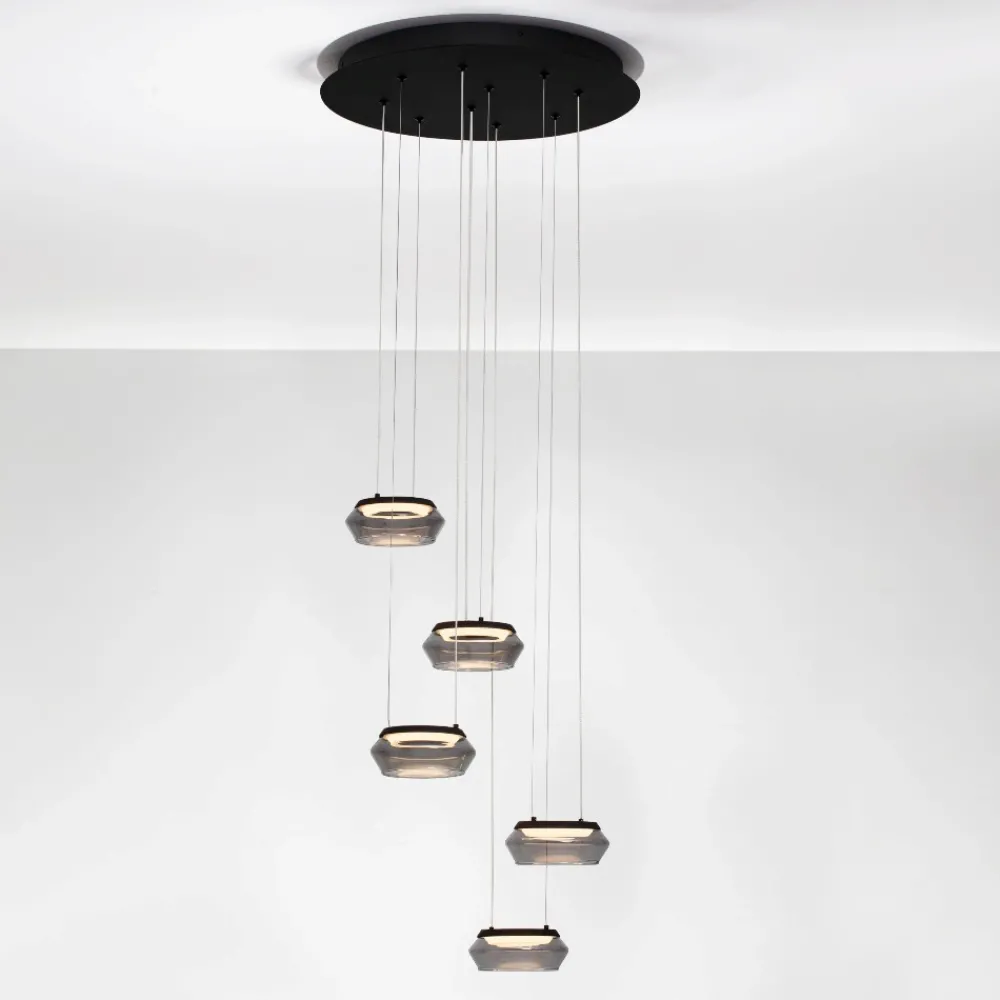 Lampadari Moderni-Selezionato da Mazzolaluce Lampadario moderno design originale in vetro led 3000k