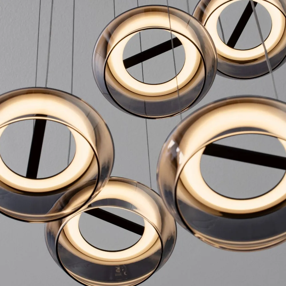 Lampadari Moderni-Selezionato da Mazzolaluce Lampadario moderno design originale in vetro led 3000k
