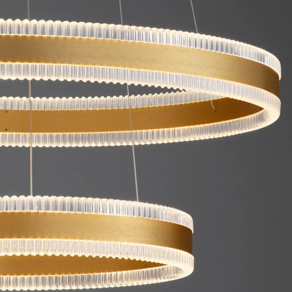 Lampadari Moderni-Selezionato da Mazzolaluce Lampadario moderno doppio anello oro led 3000k per salotto