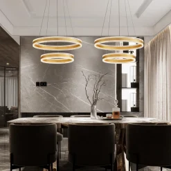 Lampadari Moderni-Selezionato da Mazzolaluce Lampadario moderno doppio anello oro led 3000k per salotto