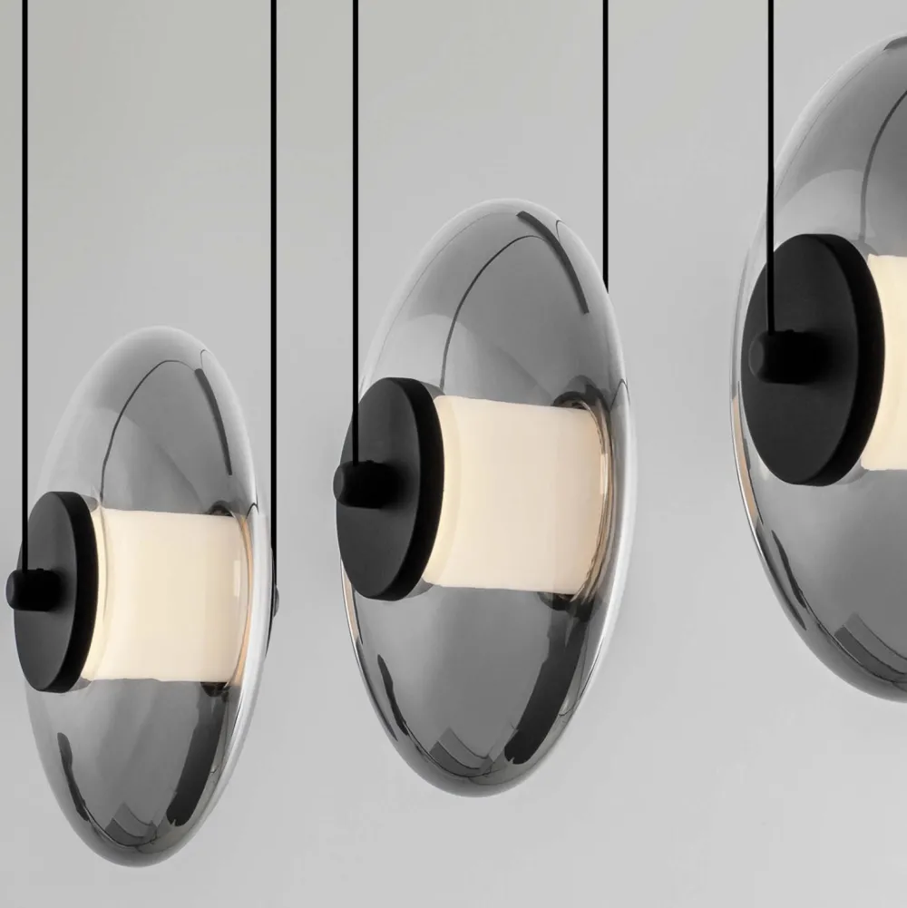 Lampadari Moderni-Selezionato da Mazzolaluce Lampadario moderno led 24w 3000k nero per soggiorno