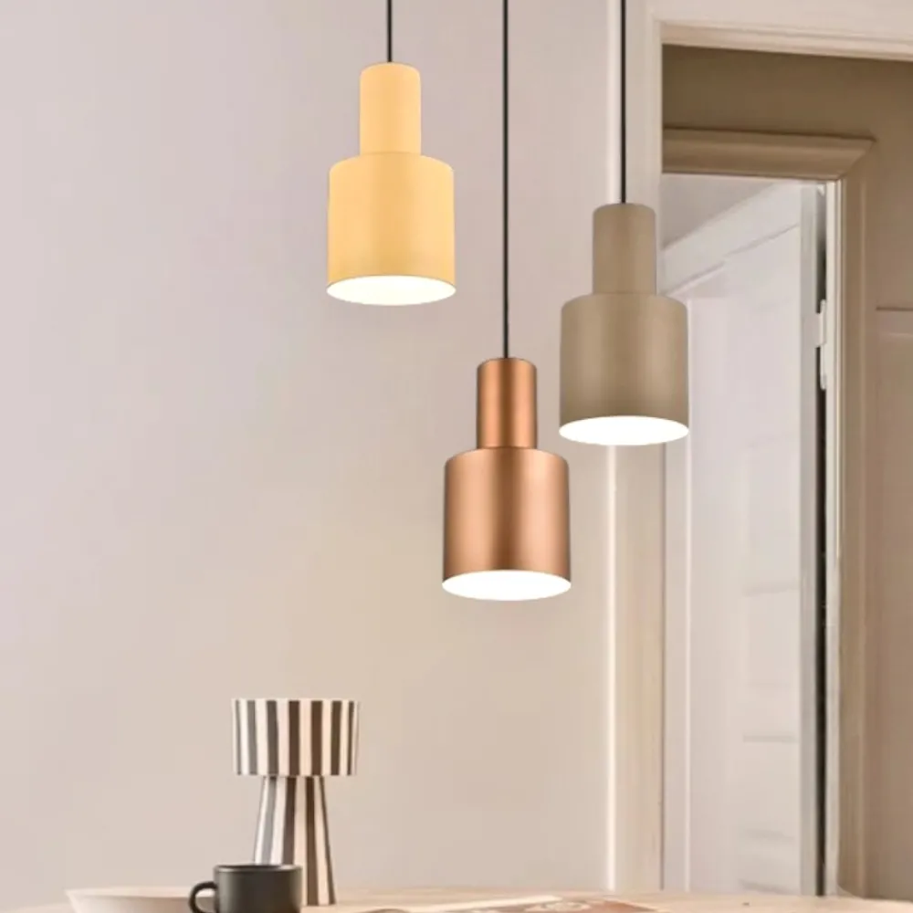Lampadari Moderni-Selezionato da Mazzolaluce Lampadario moderno multicolor per tavolo