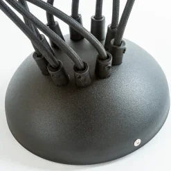 Lampadari Moderni-Selezionato da Mazzolaluce Lampadario moderno nero per salotto design particolare