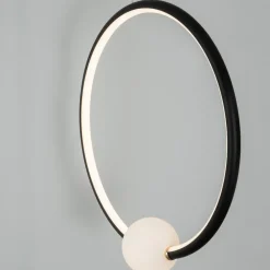 Lampadari Moderni-Selezionato da Mazzolaluce Lampadario moderno nero per soggiorno