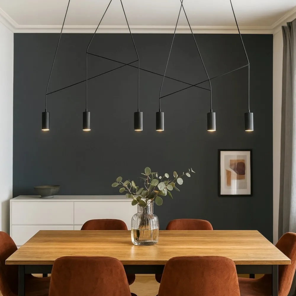 Lampadari Moderni-Selezionato da Mazzolaluce Lampadario moderno nero per tavolo da soggiorno