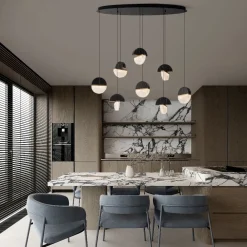 Lampadari Moderni-Selezionato da Mazzolaluce Lampadario moderno 8 pendenti in marmo nero e vetro elegante per tavolo sala da pranzo