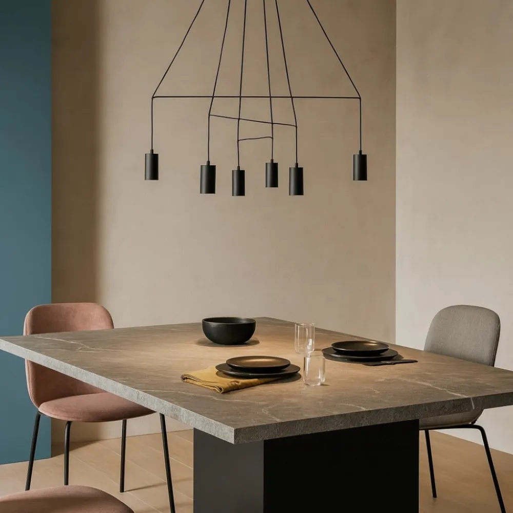 Lampadari Moderni-Selezionato da Mazzolaluce Lampadario moderno per tavolo soggiorno fili nero