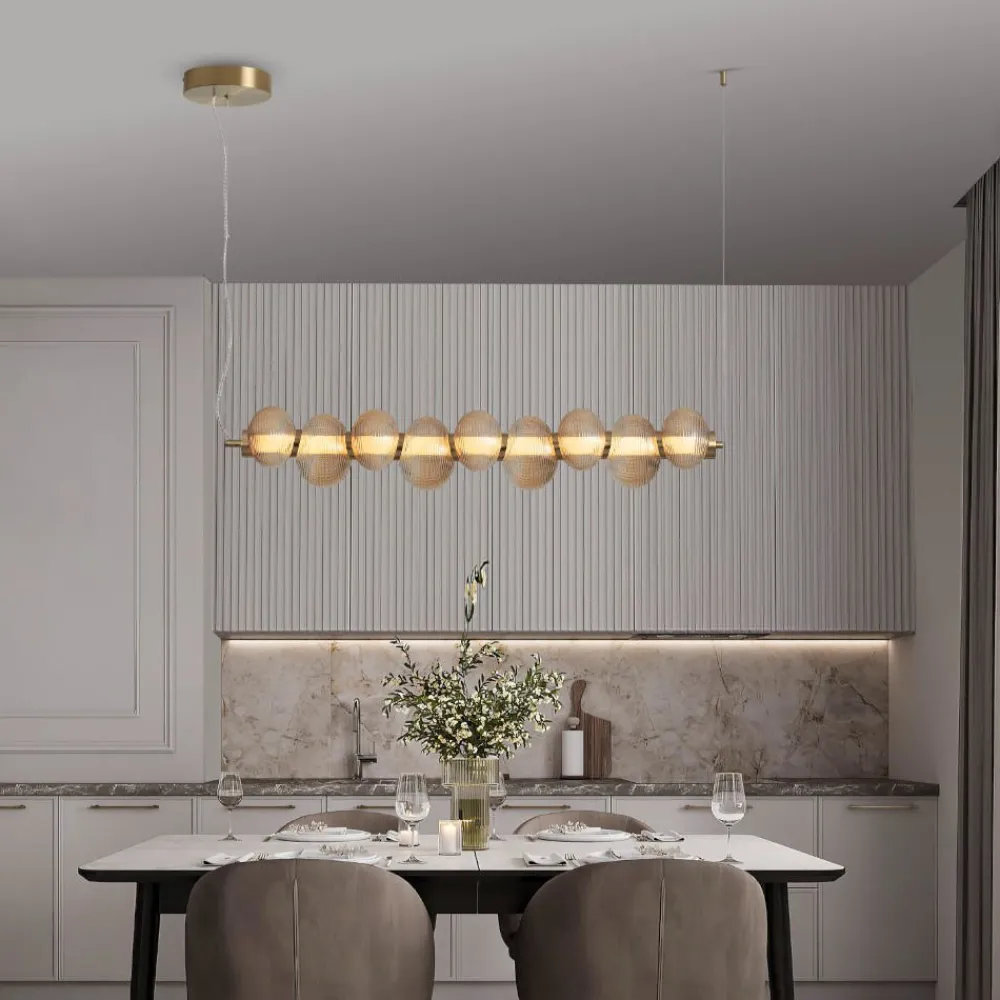 Lampadari Moderni-Selezionato da Mazzolaluce Lampadario moderno per tavolo da pranzo vetro ambra led 3000k