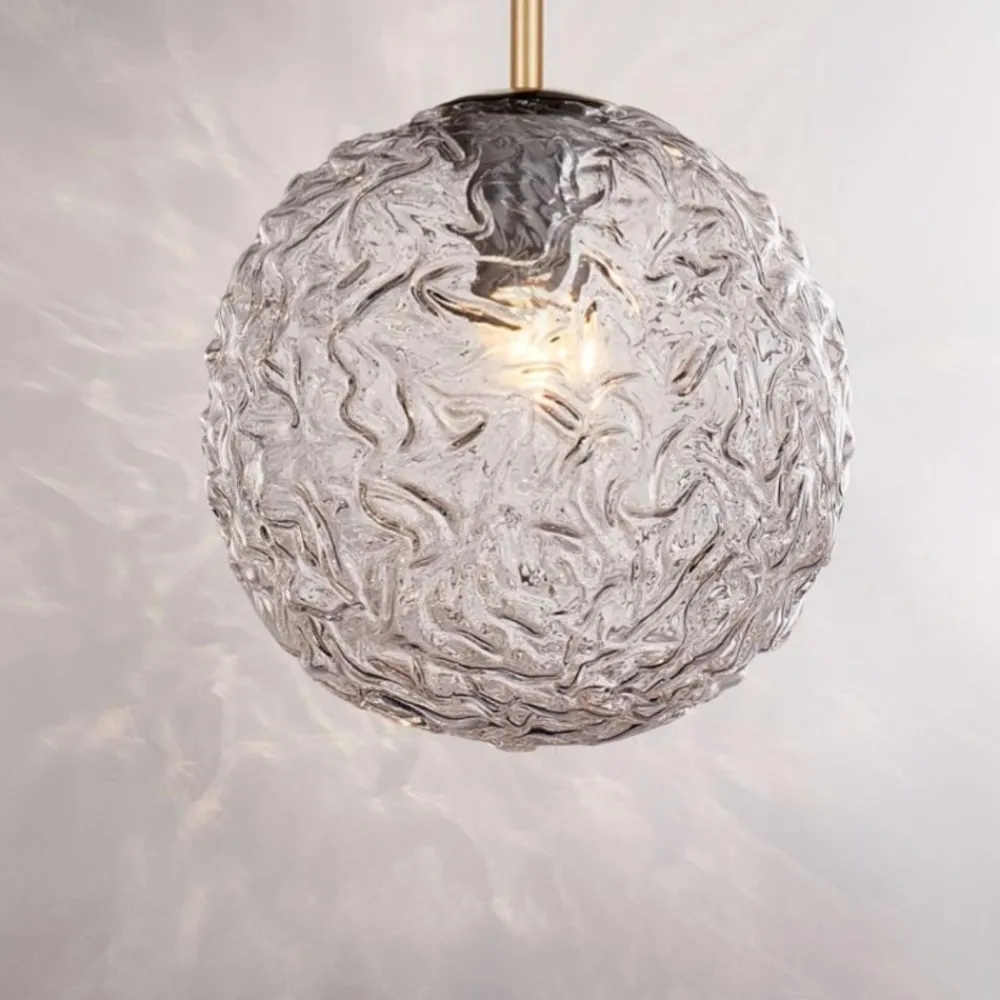 Lampadari Moderni-Selezionato da Mazzolaluce Lampadario moderno per tavolo da soggiorno oro sfere vetro