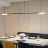 Lampadari Moderni-Selezionato da Mazzolaluce Lampadario moderno per tavolo da pranzo nero oro led 3000k luci orientabili