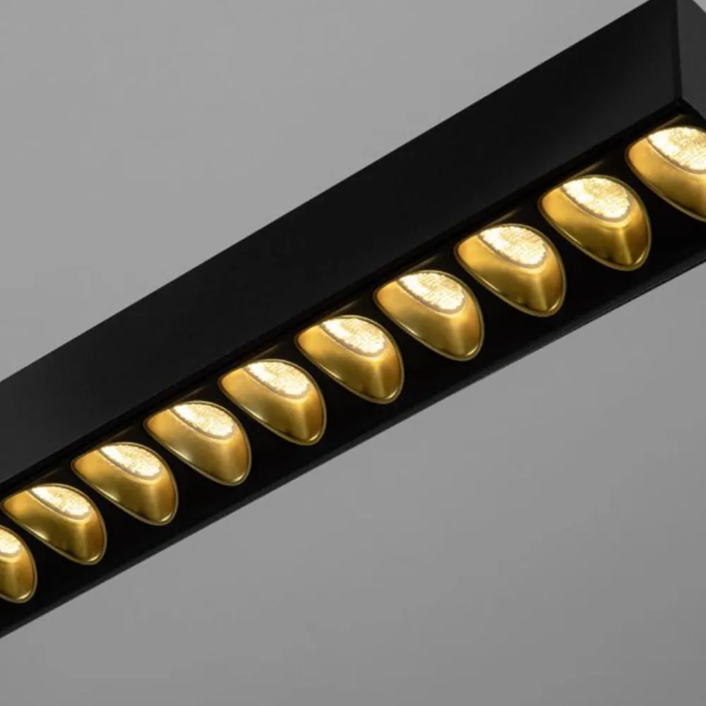 Lampadari Moderni-Selezionato da Mazzolaluce Lampadario moderno per ufficio minimalista nero led 3000k dimmerabile