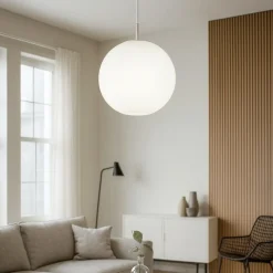 Lampadari Moderni-Selezionato da Mazzolaluce Lampadario moderno sferico in vetro