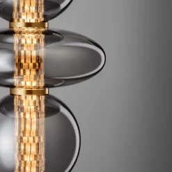 Lampadari Moderni-Selezionato da Mazzolaluce Lampadario moderno verticale oro sfere vetro led 3000k