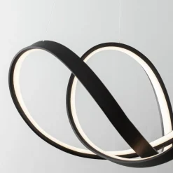 Lampadario Camera Da Letto-Selezionato da Mazzolaluce Lampadario nero design led per camera da letto