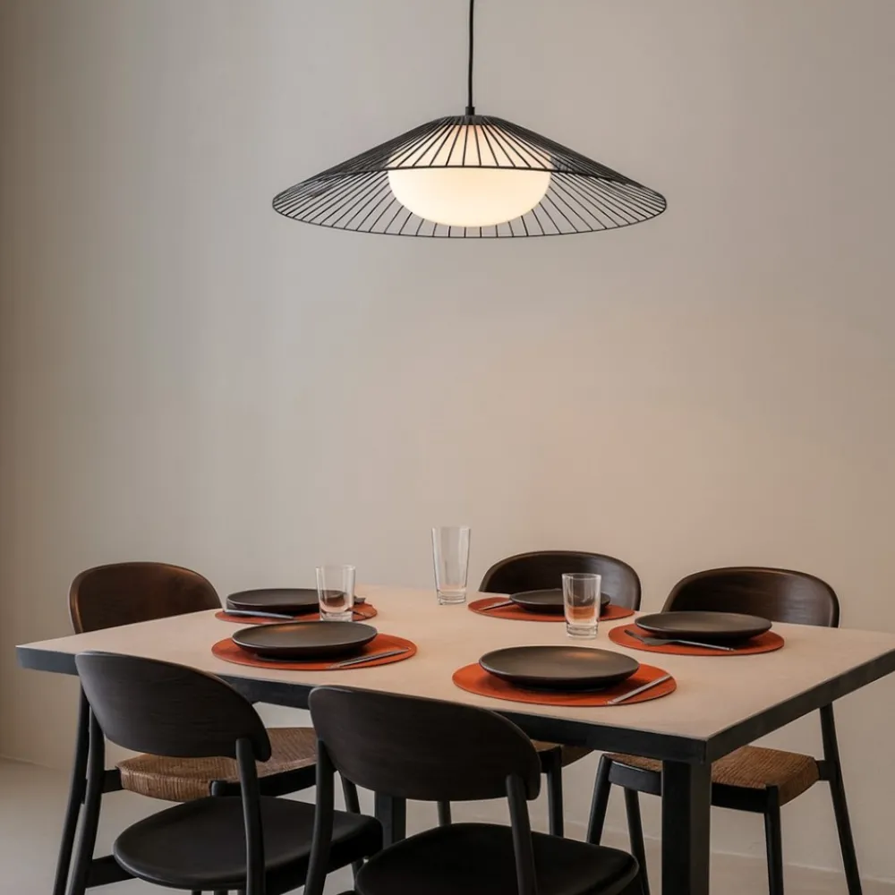 Lampadari Moderni-Selezionato da Mazzolaluce Lampadario nero per sala da pranzo moderna led 21w 3000k