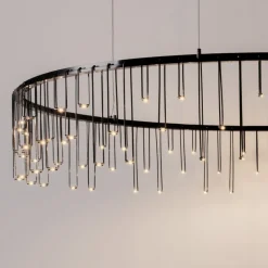 Lampadari Moderni-Selezionato da Mazzolaluce Lampadario nero stelle cadenti led per soggiorno moderno