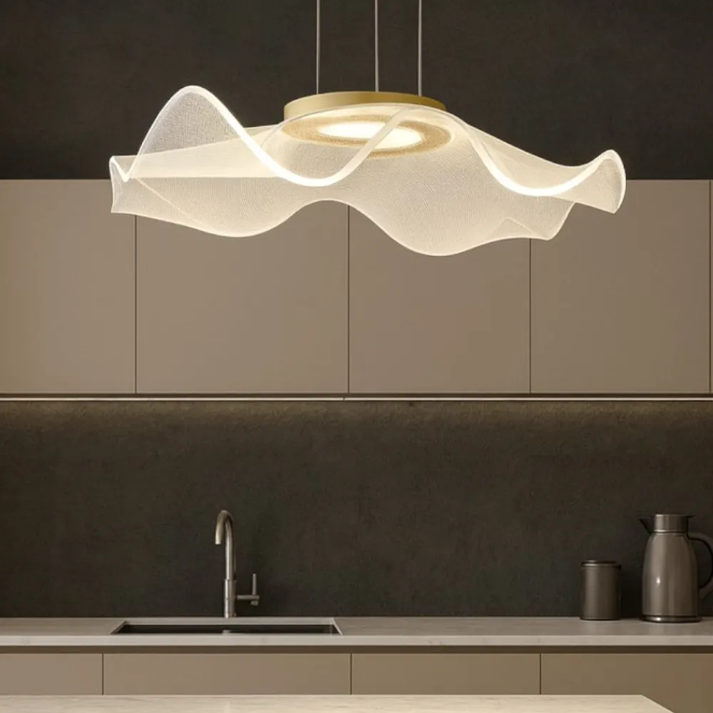 Lampadari Cucina-Selezionato da Mazzolaluce Lampadario oro per cucina moderna fazzoletto trasparente