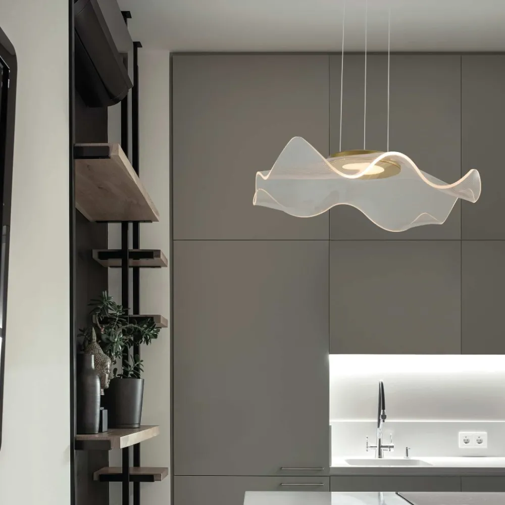 Lampadari Cucina-Selezionato da Mazzolaluce Lampadario oro per cucina moderna fazzoletto trasparente