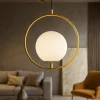 Lampadari Moderni-Selezionato da Mazzolaluce Lampadario oro sfera vetro bianco stile contemporaneo