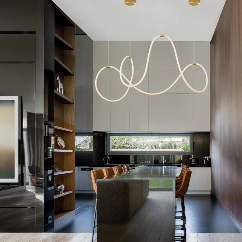 Lampadari Moderni-Selezionato da Mazzolaluce Lampadario oro tubo led silicone moderna