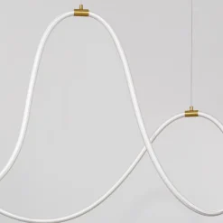 Lampadari Moderni-Selezionato da Mazzolaluce Lampadario oro tubo led silicone moderna