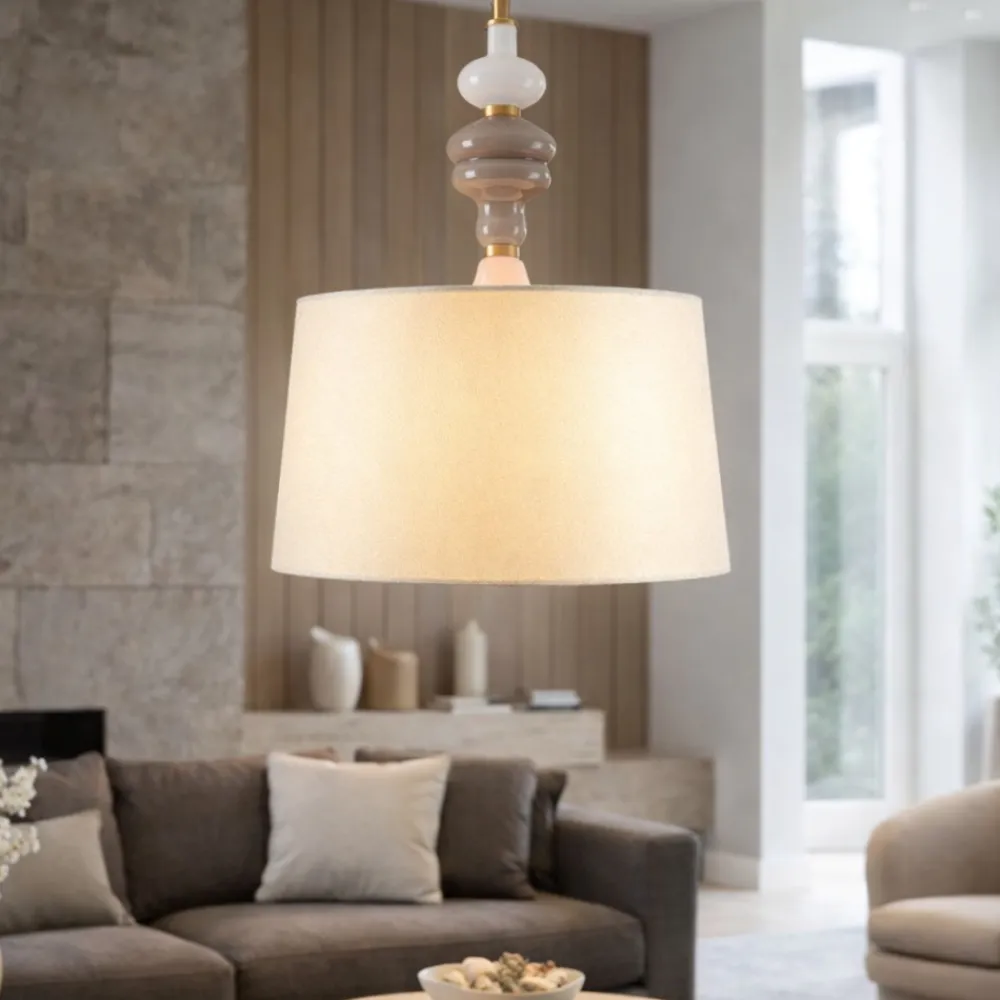 Lampadari Moderni-Selezionato da Mazzolaluce Lampadario paralume tessuto oro anticato ceramica stile contemporaneo