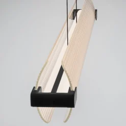 Lampadari Moderni-Selezionato da Mazzolaluce Lampadario pendente nero design moderno in vetro led per tavolo sala da pranzo