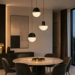 Lampadari Moderni-Selezionato da Mazzolaluce Lampadario 3 pendenti a sospensione marmo nero vetro effetto nuvola per sala da pranzo moderna